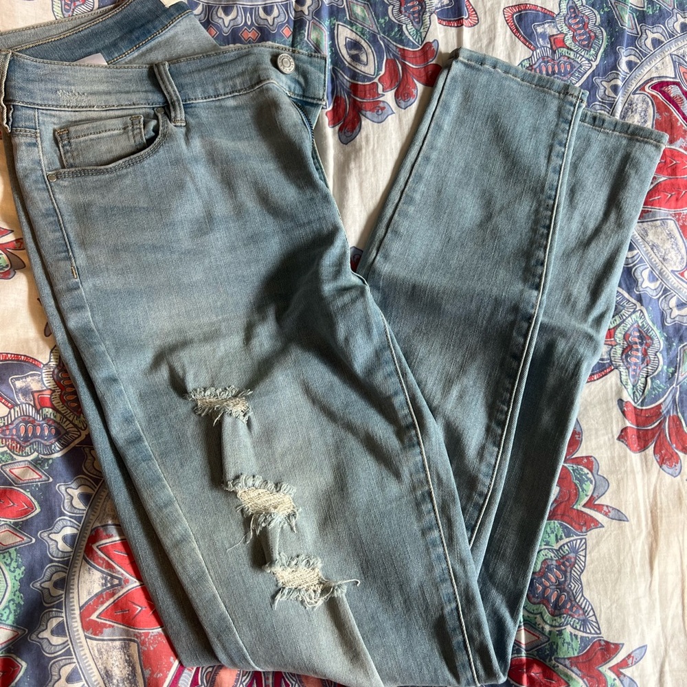 PacSun Distressed Skinny Jeans
